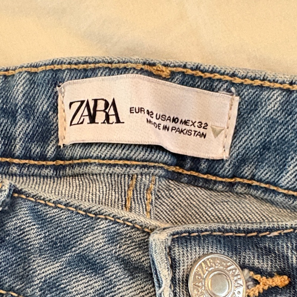 Zara Medium Wash High-Rise Women's Jeans